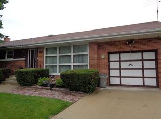 8200 W Berwyn Ave, Chicago, IL