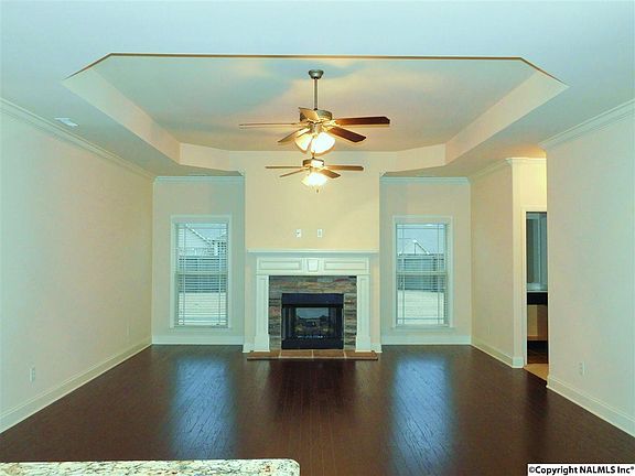 5th image of 100 Prairie Knoll Cir