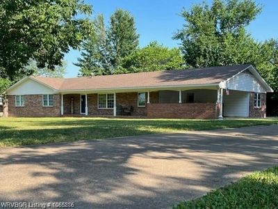 832 E Creek Ave, Sallisaw, OK, 74955