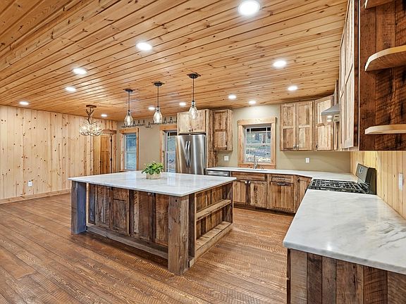 21st image of this home