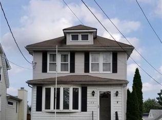 194 Ridgeley Ave, Iselin, NJ 08830