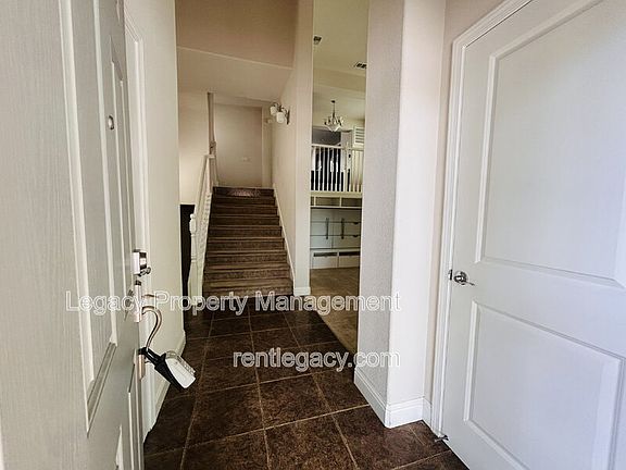 5th image of 2609 Willow Pass Rd
