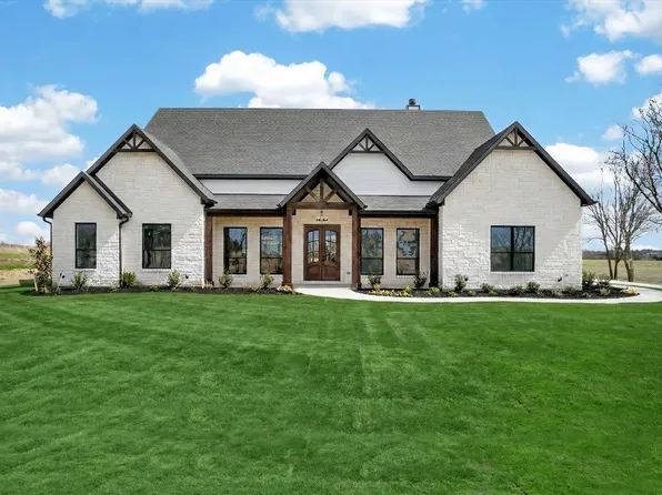 4945 County Road 1098, Celeste, TX 75423