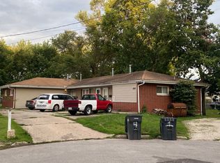 1000 Edison Ct, Pekin, IL 61554