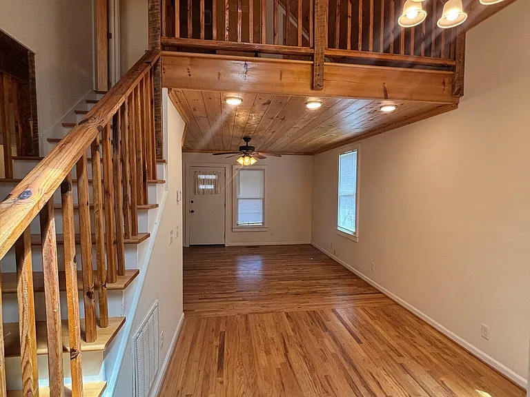 955 N Chase St — Photo 11