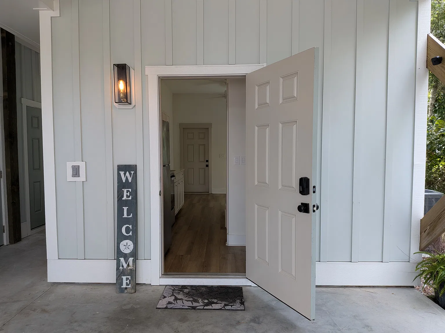 Studio, 260 sqft, $1,100 — Photo 2