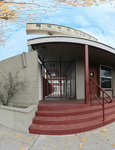 101 N Mission St Photo 1