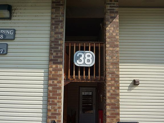 2nd image of 257 Clubhouse Dr APT 16