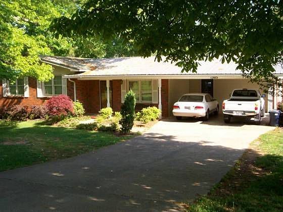 2nd image of 1305 Wildoak Dr