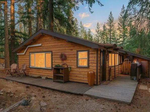 316 Pony Trl, Mount Shasta, CA 96067