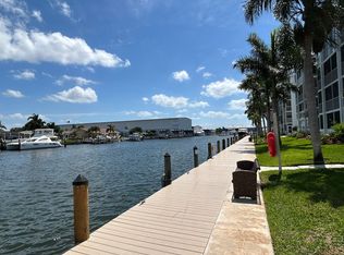 4901 38th Way S #317, Saint Petersburg, FL 33711