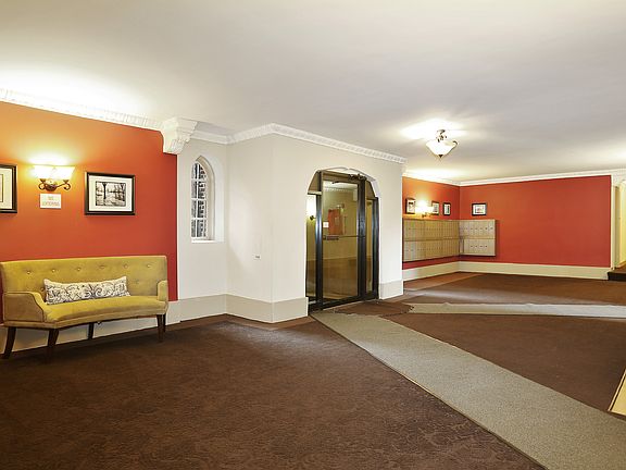 2nd image of 312 Main St APT 2E