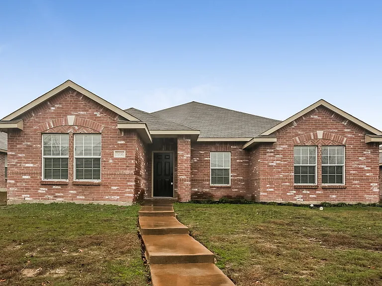 2036 Godiva St — Photo 1