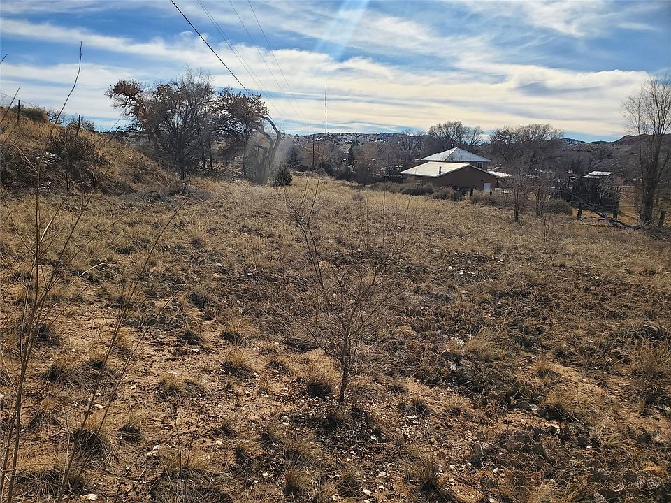 2nd image of 227 La Puebla Rd