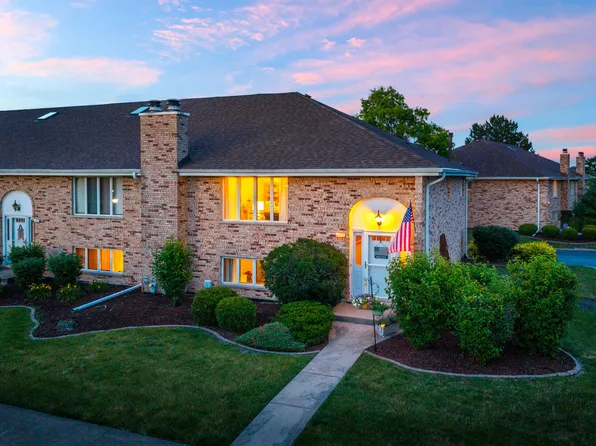 15317 S 73rd Ave #8, Orland Park, IL 60462