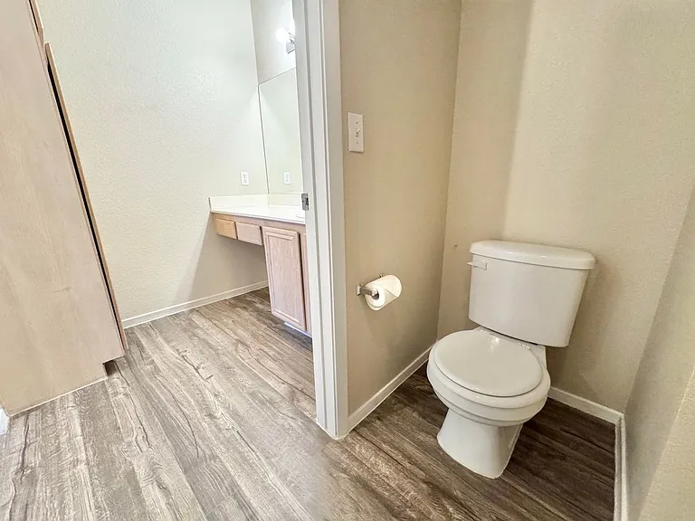 8070 W Russell Rd #2121 — Photo 11