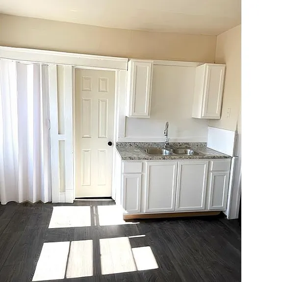 9704 Reno Ave #2 — Photo 8