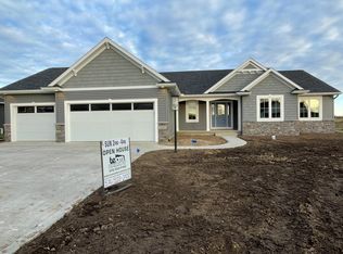 56454 Ponderosa Path, Middlebury, IN 46540