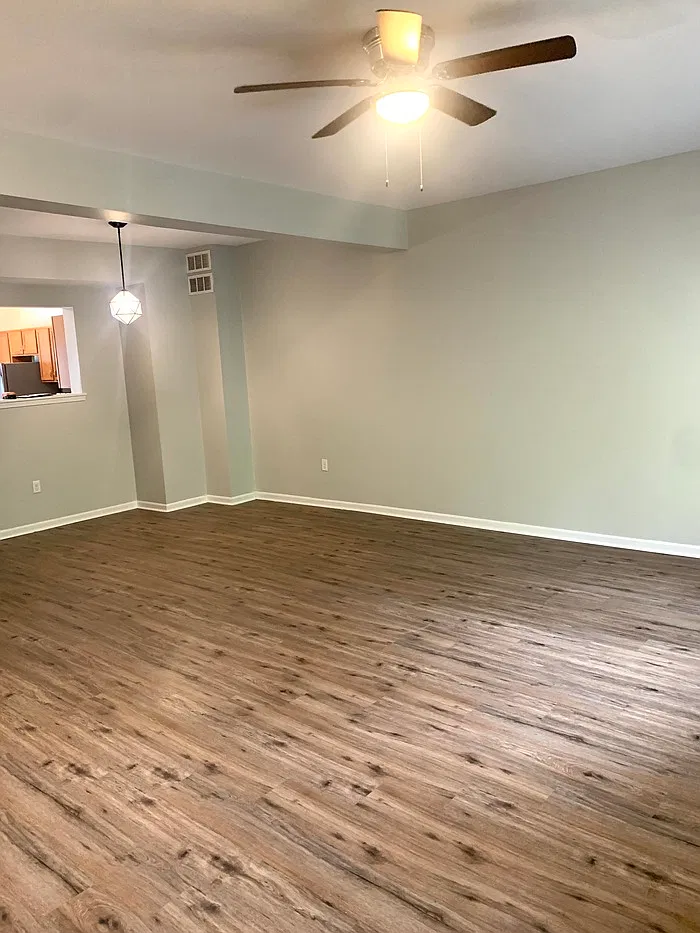 3 bed, 2.5 bath, 1800 sqft, $1,795 — Photo 2