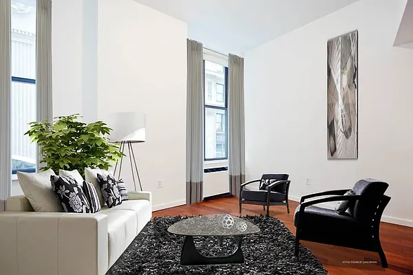 Sold by Town Residential | media 32