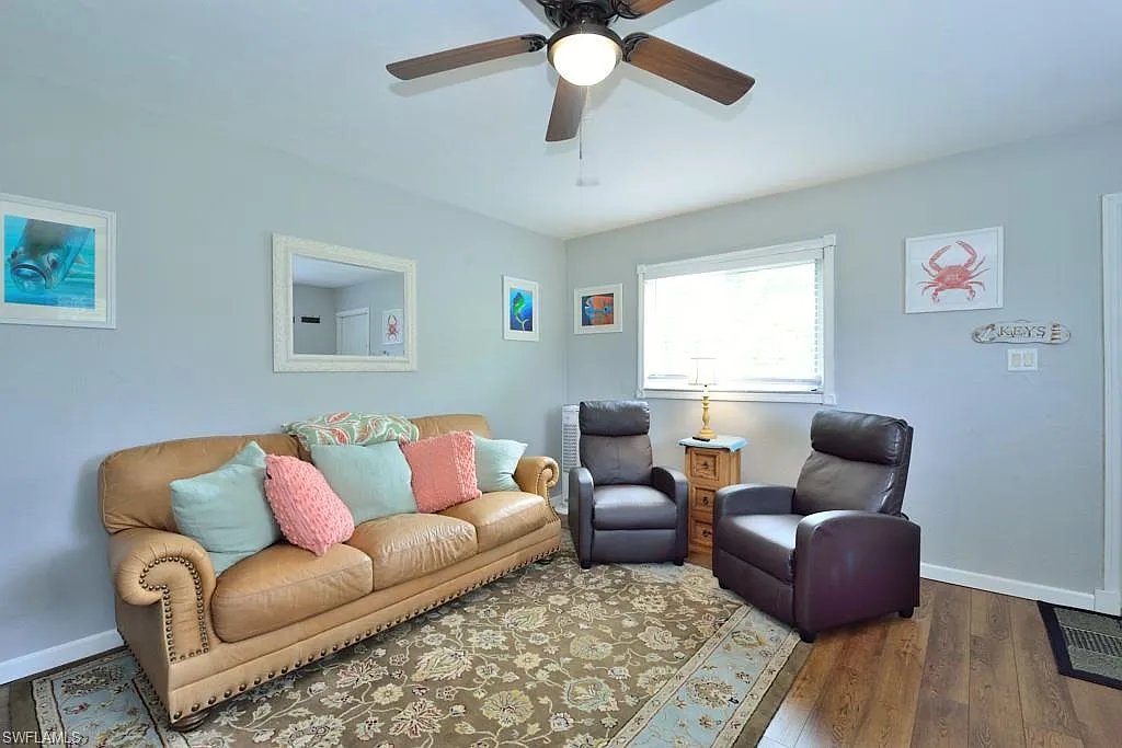 1 bed, 1.0 bath, 562 sqft, $1,150 — Photo 2