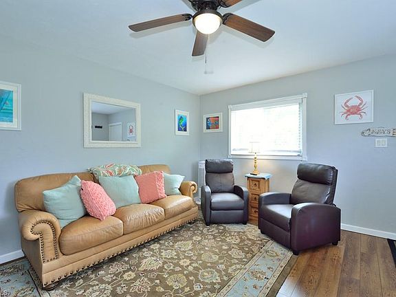2nd image of 8127 Country Rd Unit 203