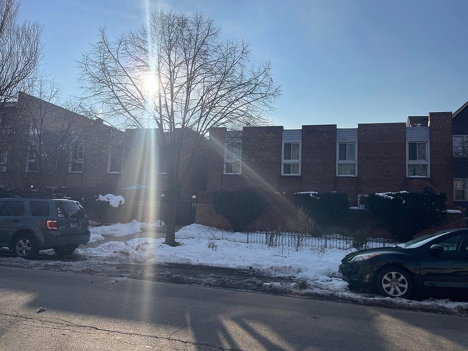 1st image of 1615 W Greenleaf Ave Unit F