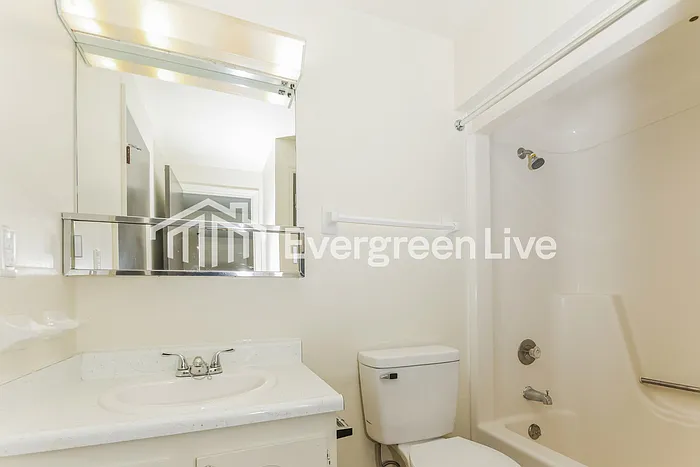 7677 Mount Hood Dr — Photo 8