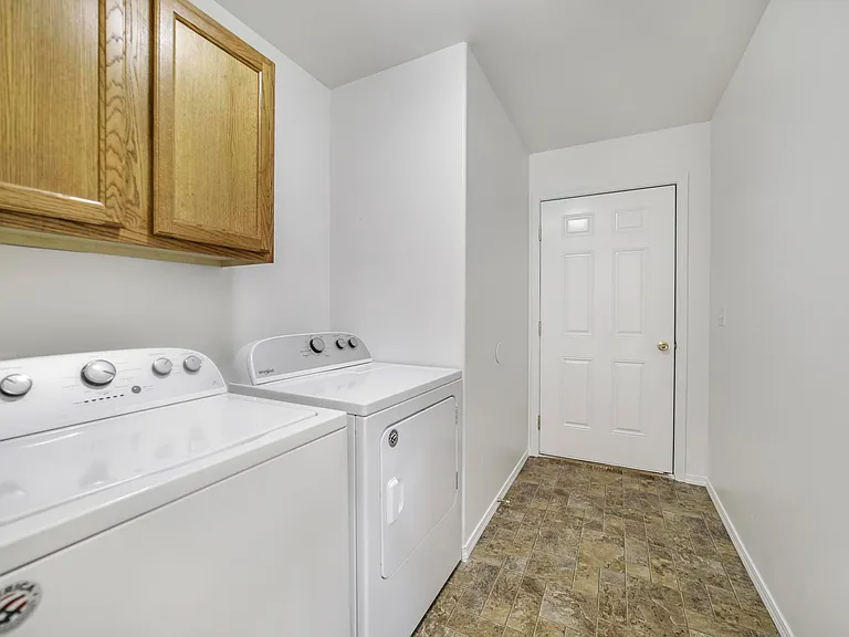 1258 Fiesta Way — Photo 19