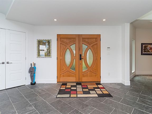 2nd image of 5115 Aho Rd