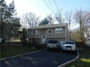 33 Rutgers Ave, Colonia, NJ 07067