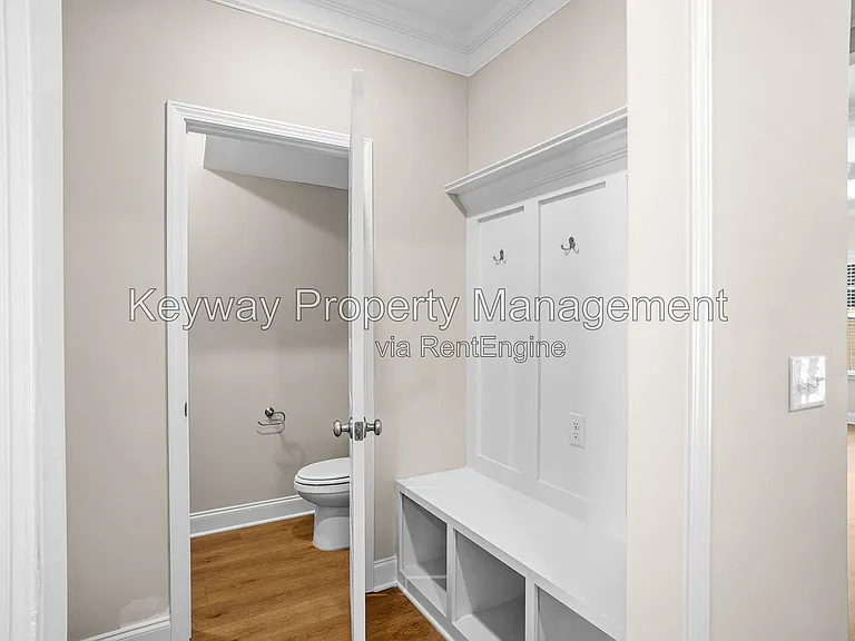 3225 Venetian Dr — Photo 6