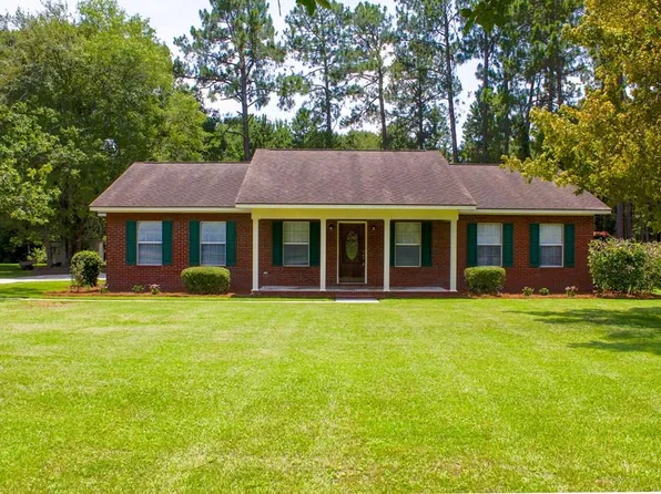 153 English St, Douglas, GA 31535