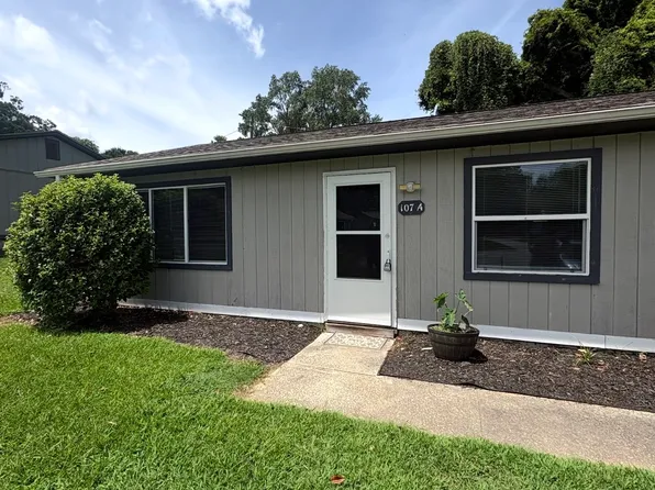100 McKellar Ct, Greenwood, SC