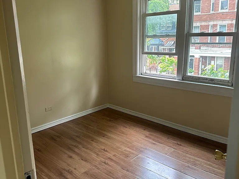 4800 S Wolcott Ave #1R — Photo 6