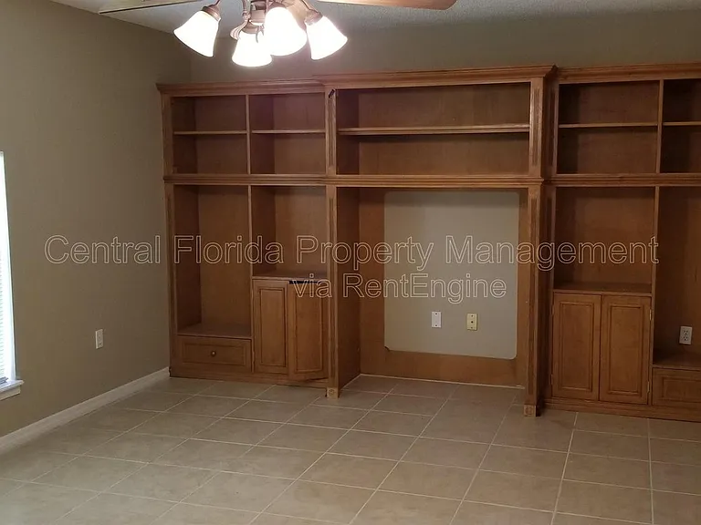 4040 Iveyglen Ave — Photo 2