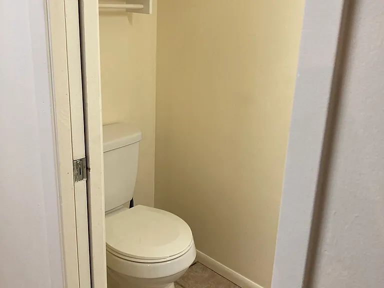 860 Premier Dr — Photo 7