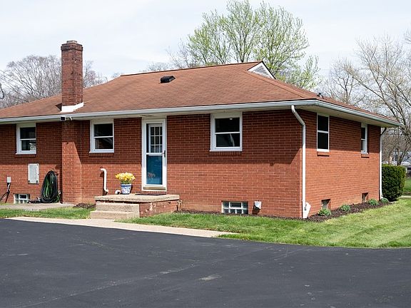 2nd image of 8345 Schubert Ave N