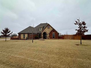 977 Rock Ridge Rd, Elgin, OK 73538