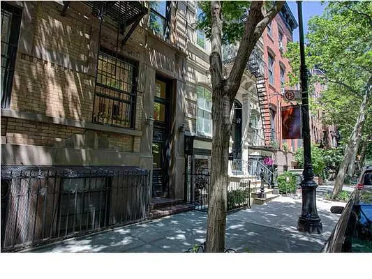 Sold by Realmart Realty LLC | media 8