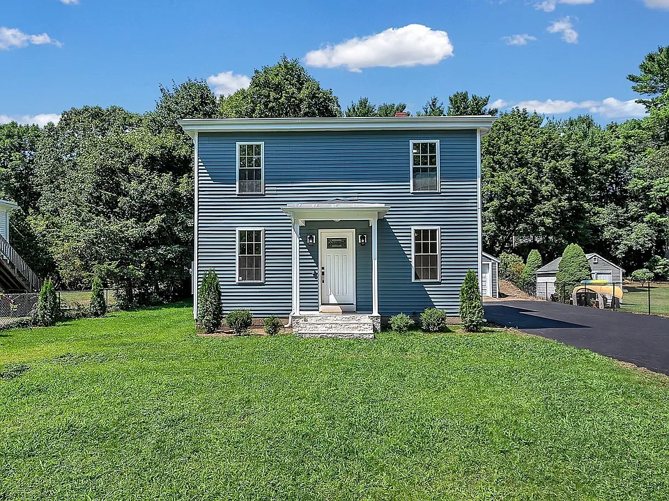 87A School St #A