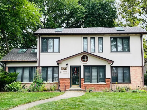 1715 S Greenwood Ave, Park Ridge, IL 60068
