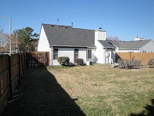 1st image of 2196 Weybridge Dr