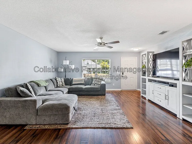 215 Tigers Paw Dr — Photo 5