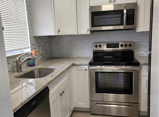 9911 Sandalfoot Blvd APT 101, Boca Raton, FL 33428