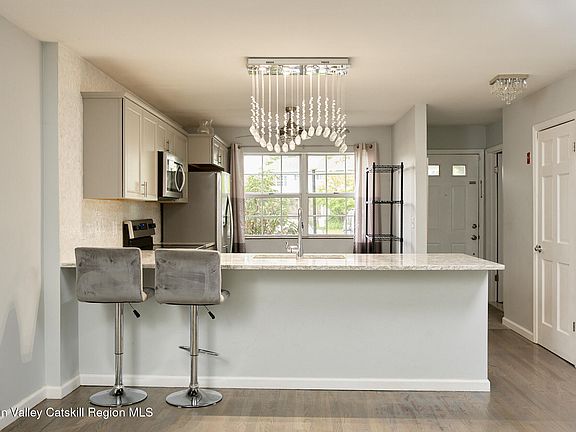 5th image of 203 Briarwood Court