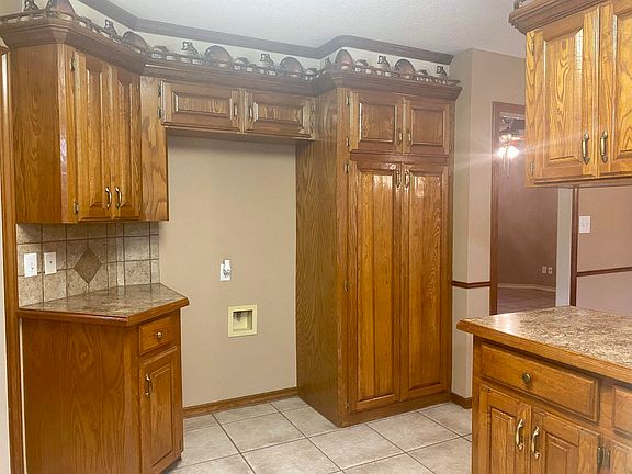 5th image of 3702 W Castleridge Dr