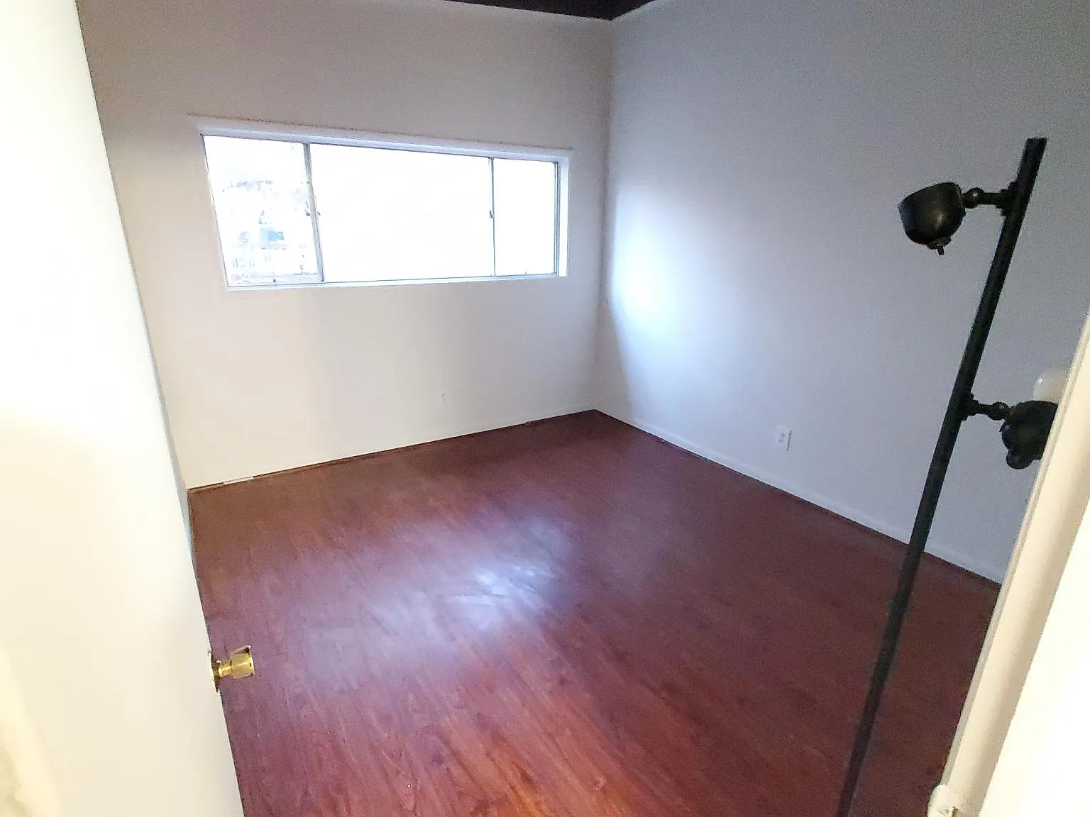 3 bed, 982 sqft, $2,400 — Photo 3