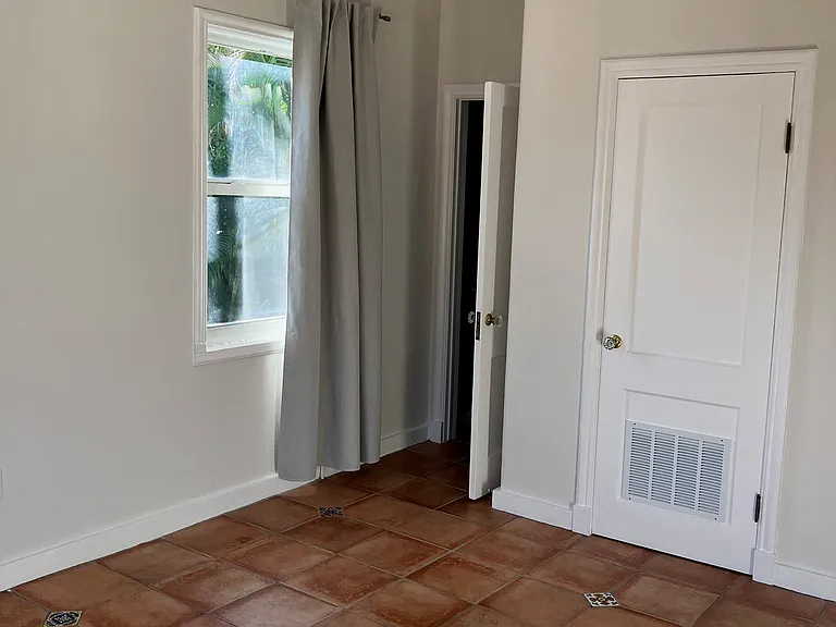 829 Obispo Ave #2 — Photo 6
