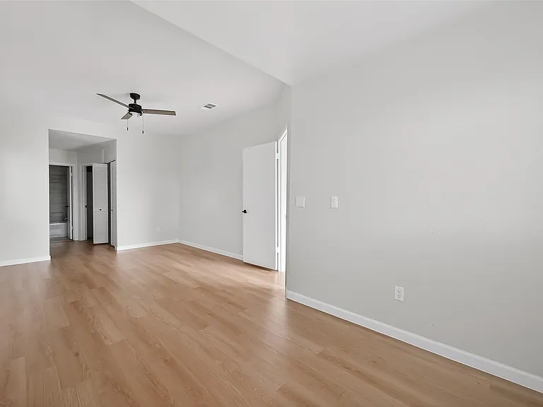 12215 Fetlock Dr — Photo 18